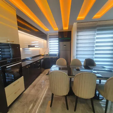 Yekta Kingdom Trade Center 1+1 Luxury Apartment Alanya