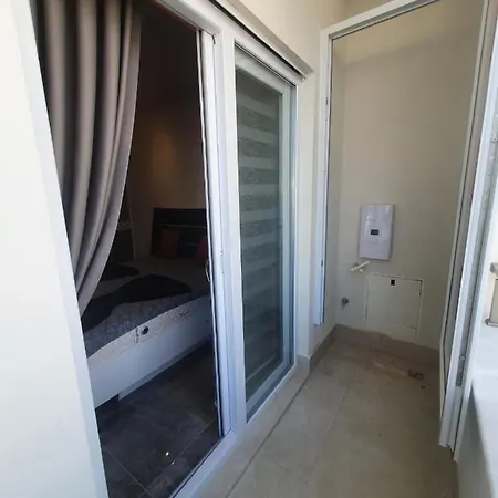 Yekta Kingdom Trade Center 1+1 Luxury Apartment Alanya