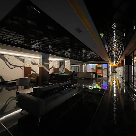 Yekta Kingdom Trade Center 1+1 Luxury * Alanya